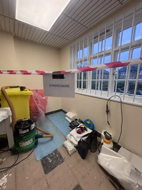 Asbestos floor tile and bitumen removal in Highgate