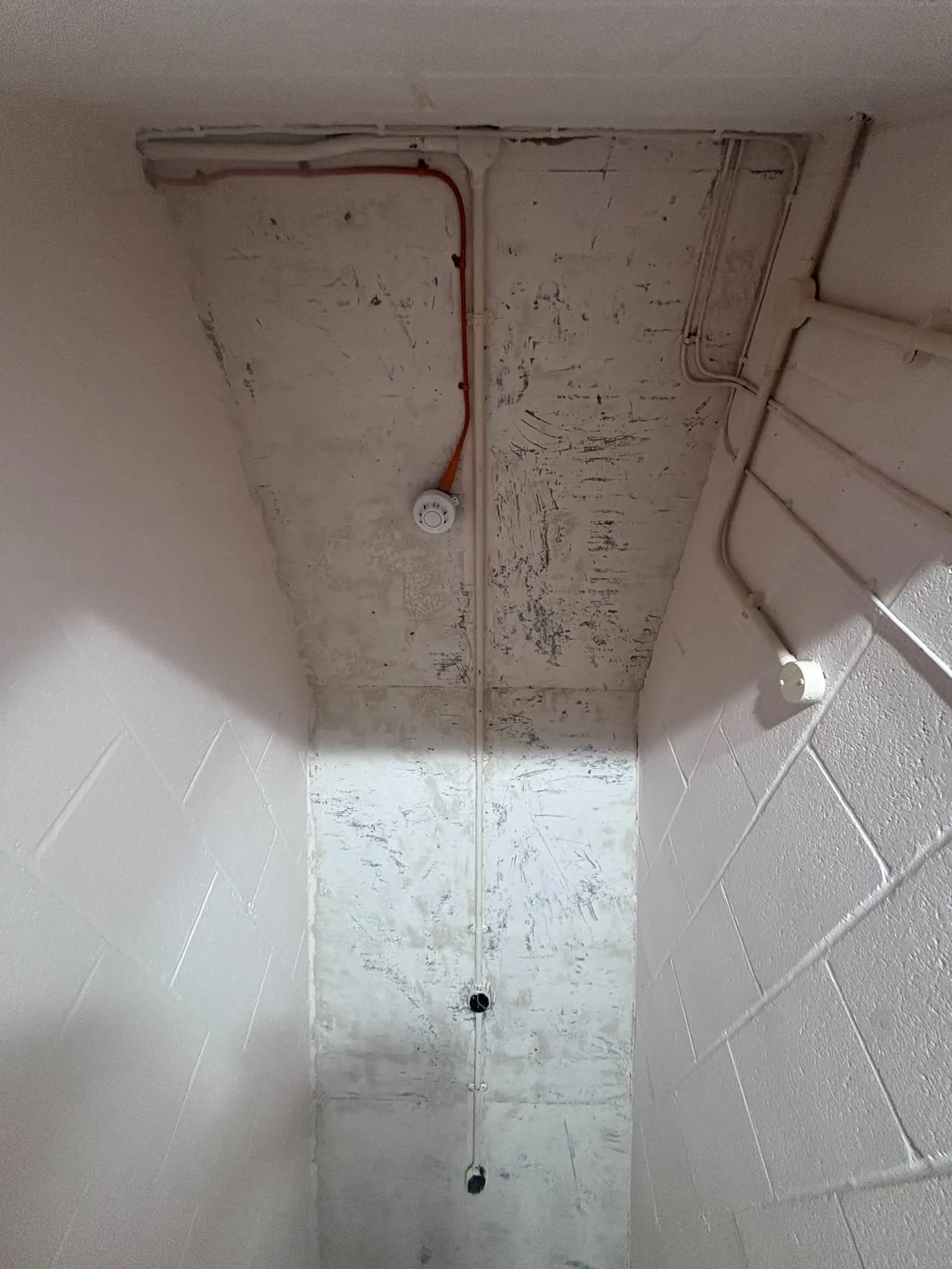 Licensed asbestos gasket removal in a Highgate commercial property